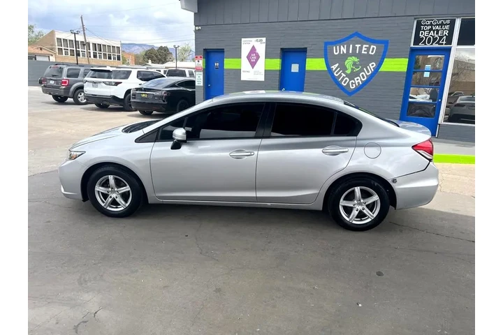 2014 Civic LX Sedan 5-Speed MT image 8