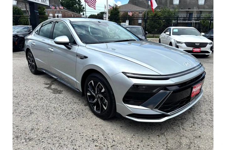 2025 Sonata SEL image 2