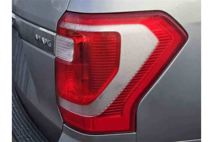 $32289 : Ford Expedition MAX 2021 4x2 image 7