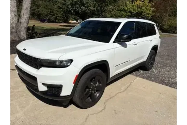 $31499 : Jeep Grand Cherokee L 2023 4 image 1