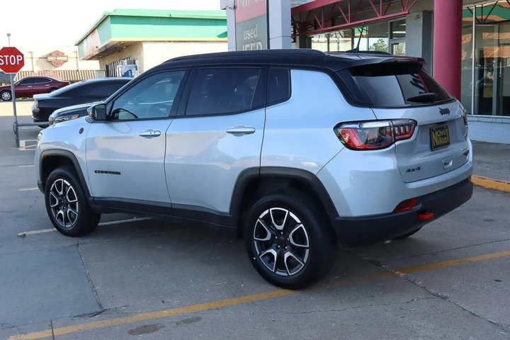 $24988 : 2024 Compass Trailhawk 4x4 image 6
