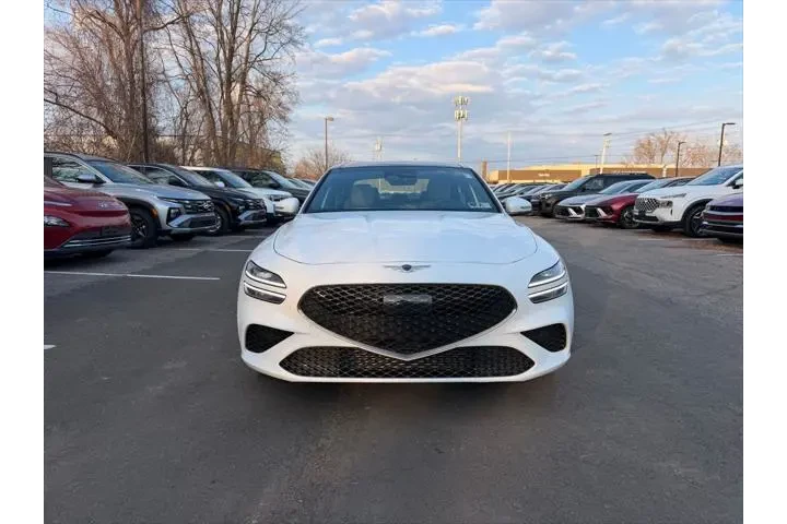 $30000 : Genesis G70 2023 2.0T 4dr Se image 9