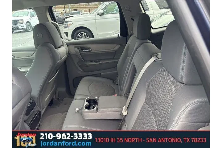 $10602 : Chevrolet Traverse 2017 LS 4 image 8