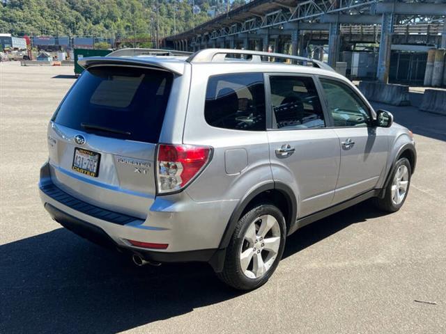 $12988 : 2010 Forester 2.5XT Limited image 7