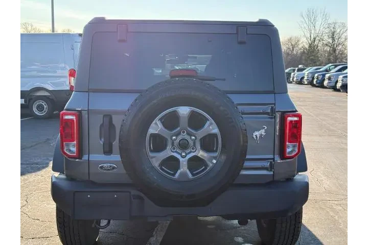$39995 : Ford Bronco 2025 4x4 Big Ben image 5