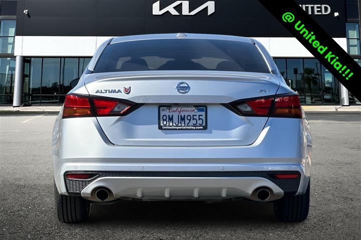 $15488 : Pre-Owned 2019 Altima 2.5 SV image 5