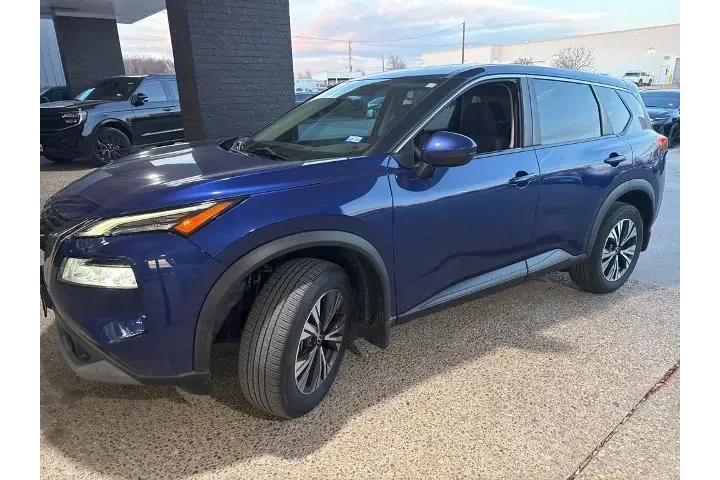 $19844 : Nissan Rogue 2022 SV 4dr Cro image 2