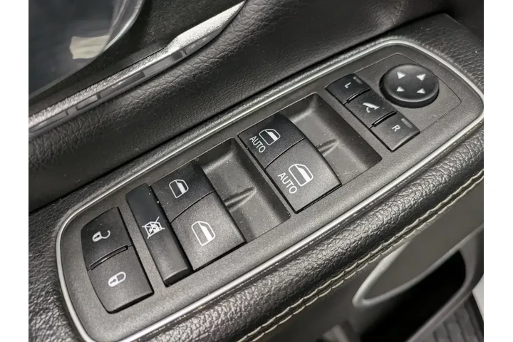 $39900 : Ram 1500 2022 4x4 Laramie 4d image 9