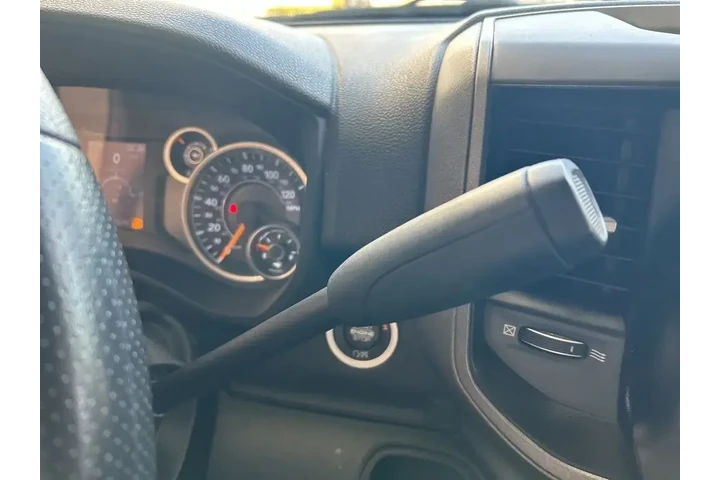 $29736 : Ram 2500 2019 4x4 Tradesman image 8