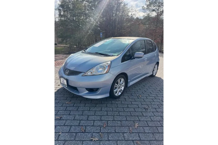 $4000 : 2010 Fit Sport image 5