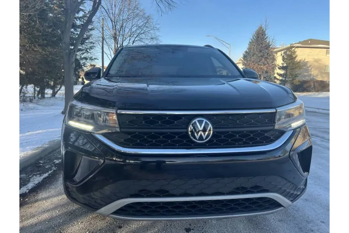 $15997 : 2022 Taos SE image 3