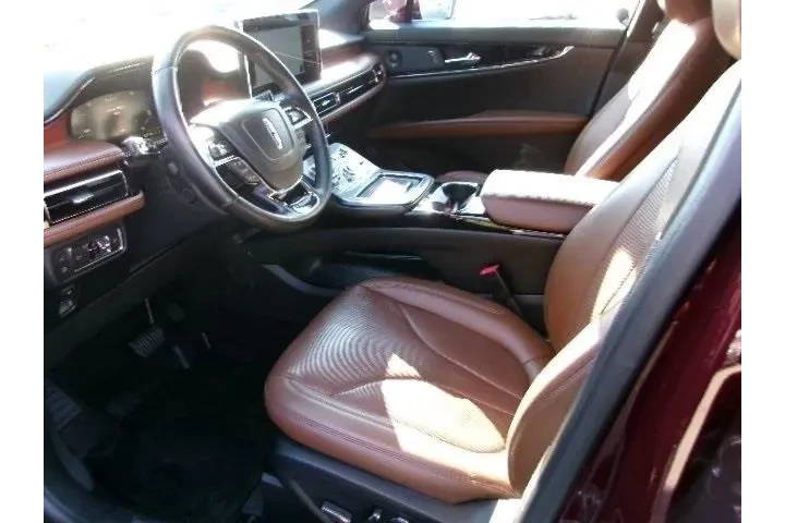 $34656 : Lincoln Nautilus 2021 AWD Re image 8