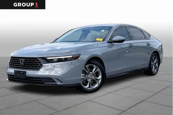 $27453 : Honda Accord Hybrid 2024 EX- image 1