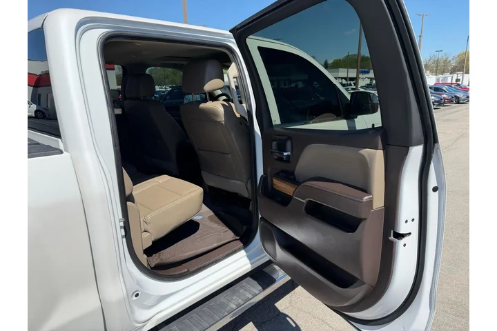 $17980 : 2016 Silverado 1500 4WD Crew image 8