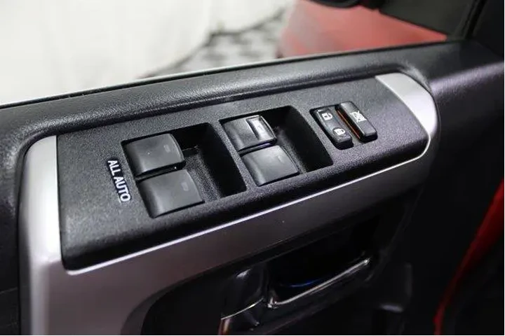$39983 : Toyota 4Runner 2022 AWD Limi image 6