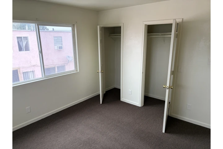 $2200 : Apartamento Grande- Sur LA image 6