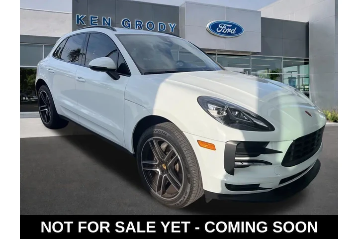 $39445 : Porsche Macan 2021 AWD 4dr S image 1