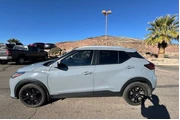 $19500 : Nissan Kicks 2024 SV 4dr Cro thumbnail