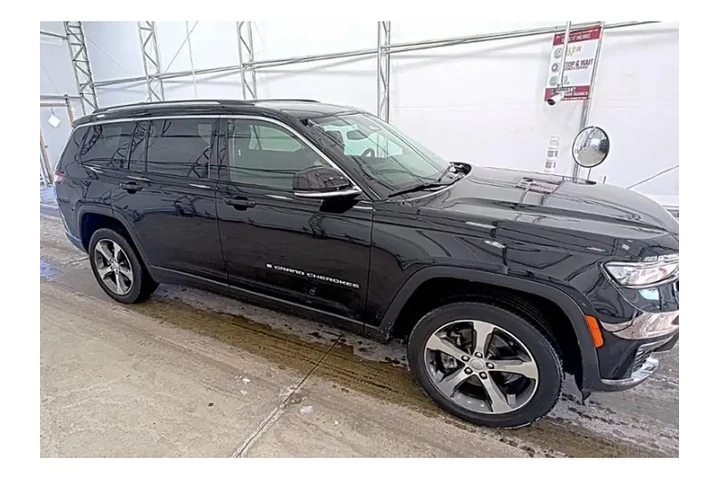 $30493 : Jeep Grand Cherokee L 2023 4 image 3