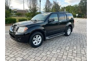 $5500 : 2011 Pathfinder S thumbnail