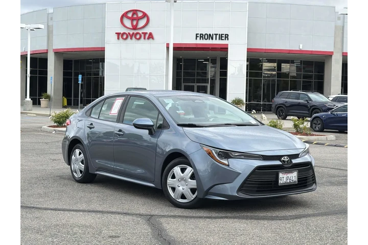 $23870 : Toyota Corolla 2025 LE 4dr S image 1
