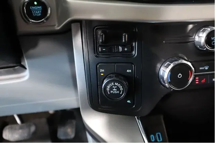 $35852 : Ford F-150 2022 4x4 Limited image 9