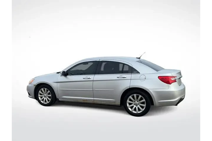 $2900 : Chrysler 200 2012 Touring 4d image 6