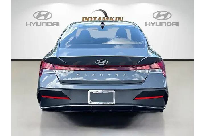 $18422 : Hyundai ELANTRA 2024 SEL 4dr image 6