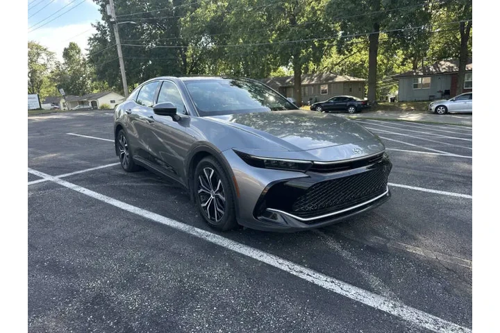 $32999 : 2024 Crown Limited image 7