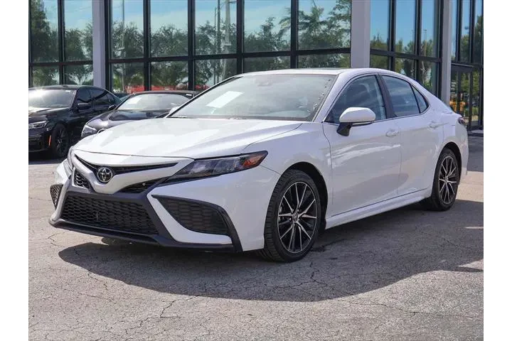 $20890 : Toyota Camry 2024 SE 4dr Sed image 7