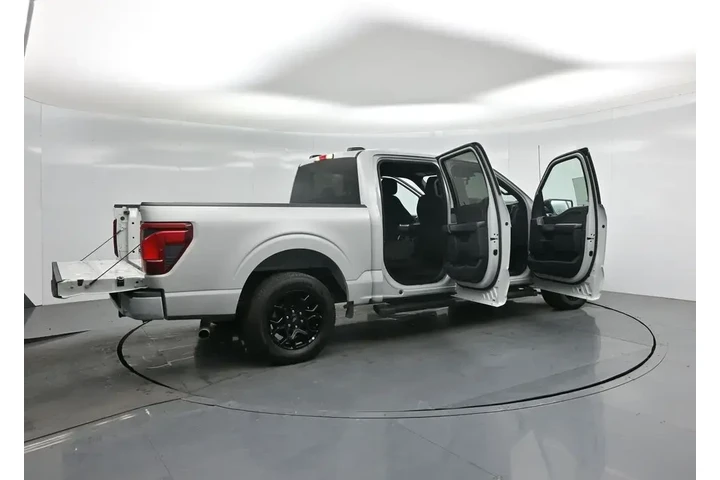 $39384 : Ford F-150 2024 4x2 XLT 4dr image 6