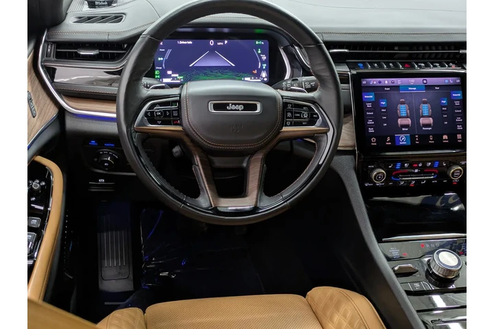 $35495 : Pre-Owned 2022 Grand Cherokee image 3