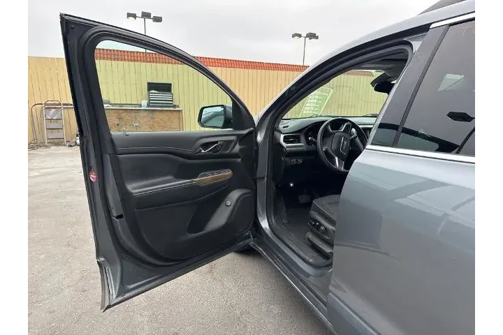 $22993 : GMC Acadia 2021 4x4 SLE 4dr image 6