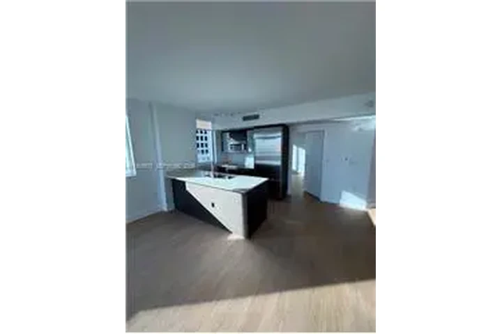 $4800 : Rental property with 2 bedro image 5