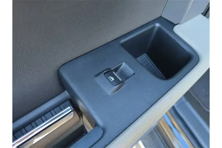 $29990 : Ford Expedition 2020 4x2 XLT image 10