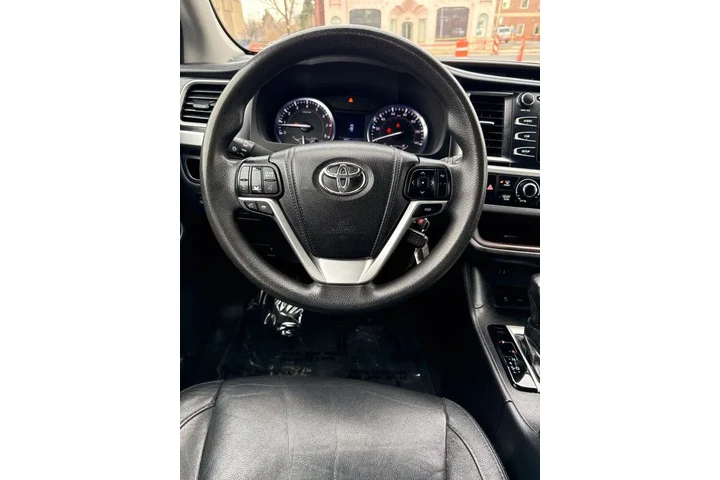 $11995 : 2014 Highlander LE V6 image 8