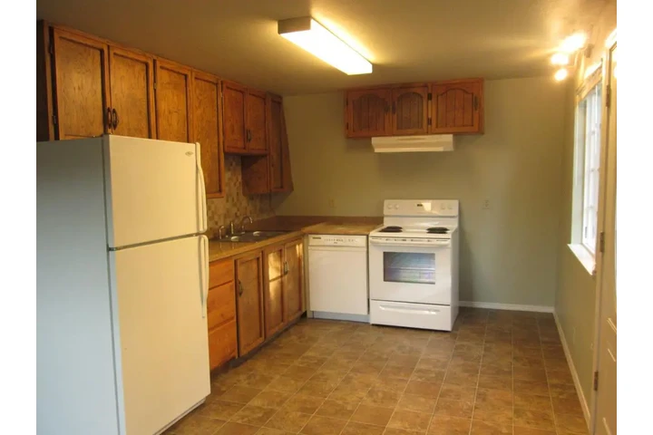 $1050 : Barrio seguro de Fullerton image 4