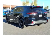 $37777 : Toyota Highlander 2023 LE 4d thumbnail