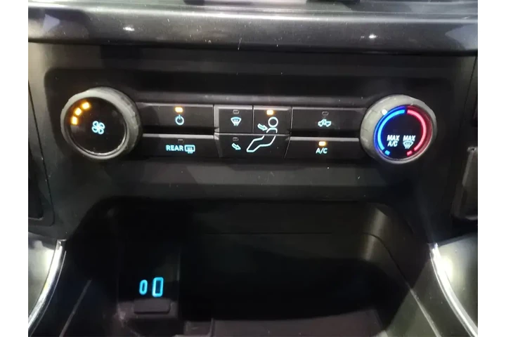 $32000 : Ford F-150 2022 4x2 XL 4dr S image 8