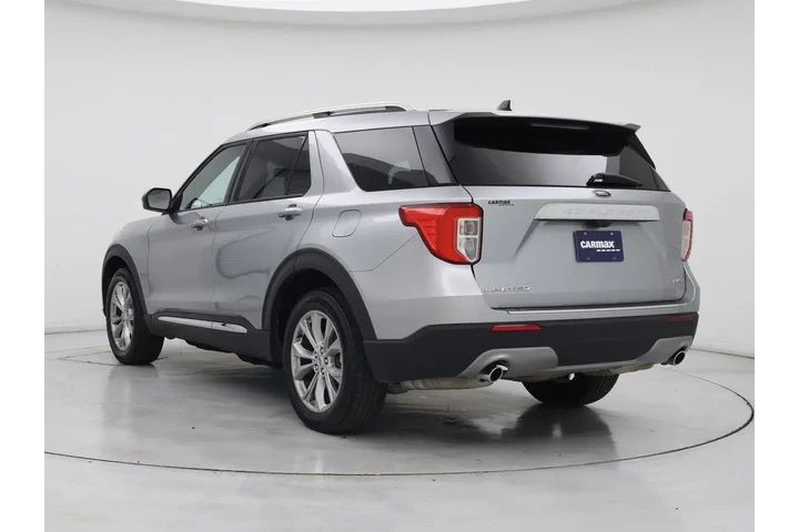 $31998 : Ford Explorer 2024 AWD Limit image 2