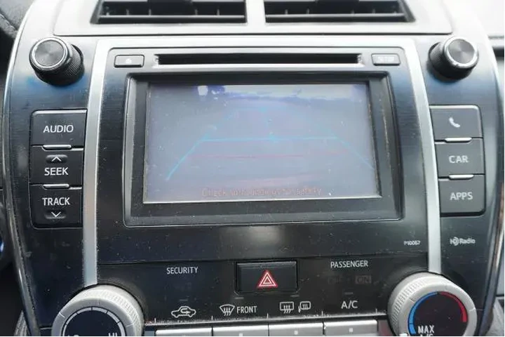 $10988 : Toyota Camry 2012 SE V6 4dr image 9