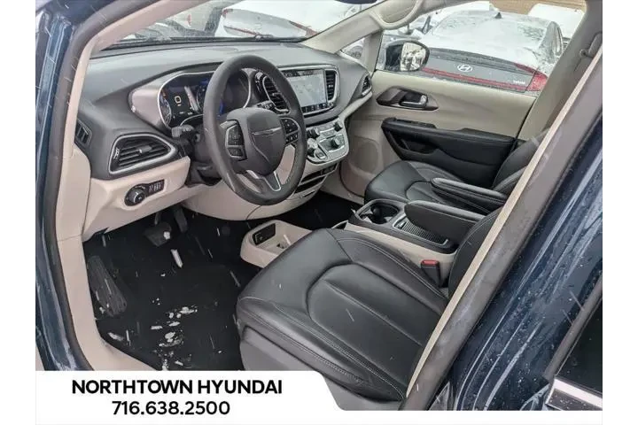 $28553 : Chrysler Pacifica 2024 Touri image 10