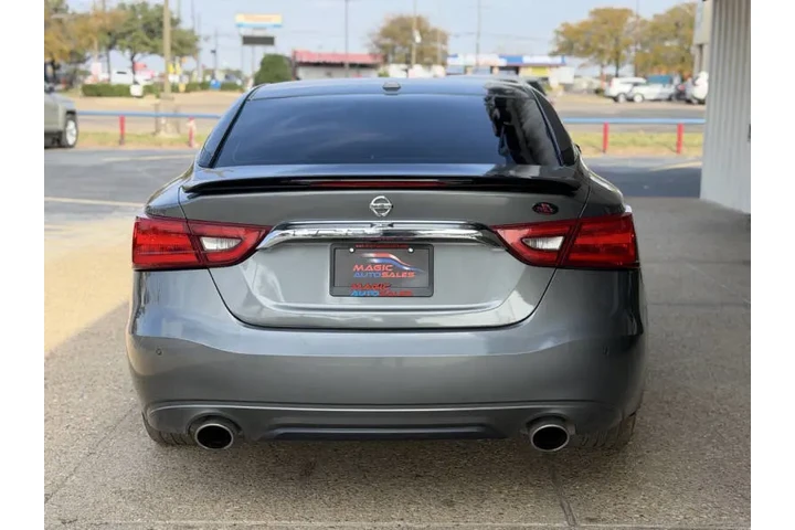 $15499 : 2018 Maxima 3.5 S image 8