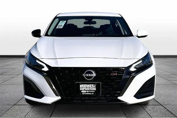 $22603 : Nissan Altima 2025 2.5 SR 4d image 3