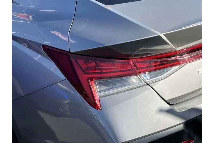 $18998 : Hyundai ELANTRA 2024 SEL 4dr image 10