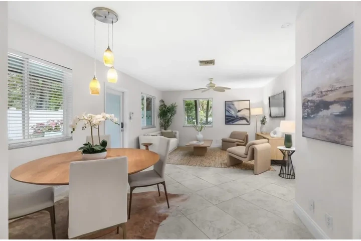 $2050 : Rent image 10