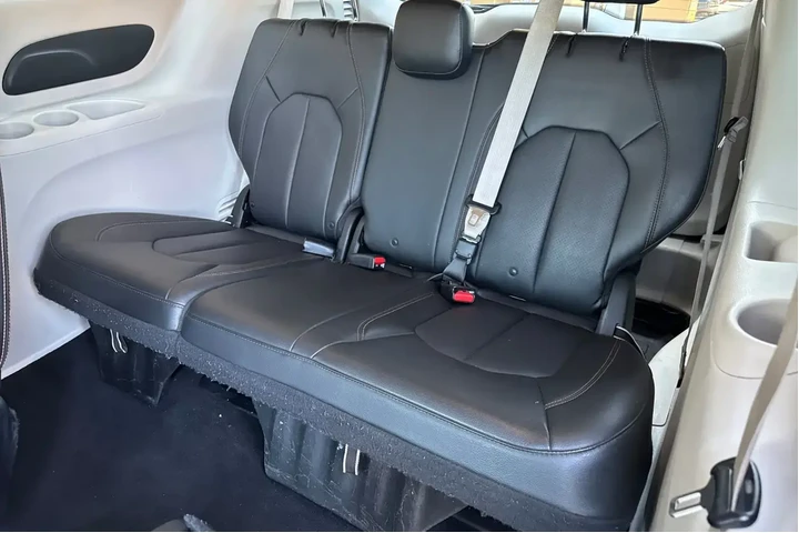 $14987 : Chrysler Pacifica 2018 Touri image 4