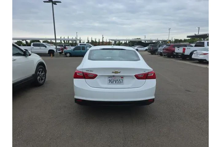 $14900 : Chevrolet Malibu 2023 LT 4dr image 5
