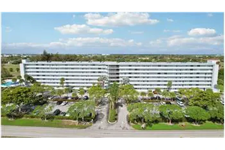 $2095 : Rental property with 2 bedro image 1