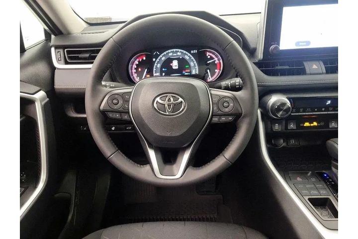 $36998 : Toyota RAV4 2025 AWD XLE 4dr image 10